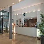 Mercure Am Dom מלון 3*