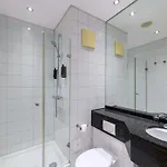 מלון Mercure Am Dom 3*