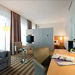 מלון Mercure Am Dom 3*