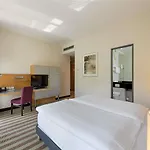 Mercure Am Dom מלון 3*