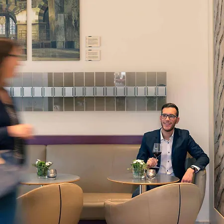 Mercure Am Dom 3*