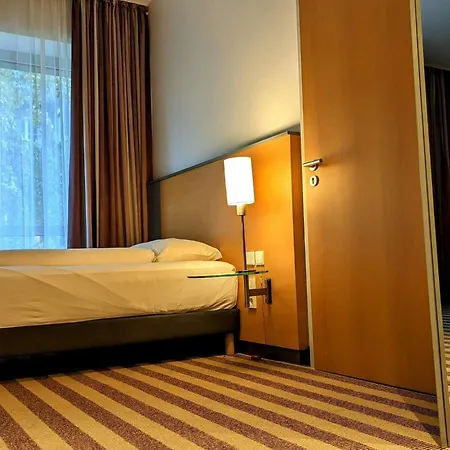 Mercure Am Dom Hotel 3*