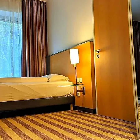 Szálloda Mercure Am Dom Aachen