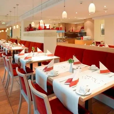 Mercure Am Dom מלון אאכן