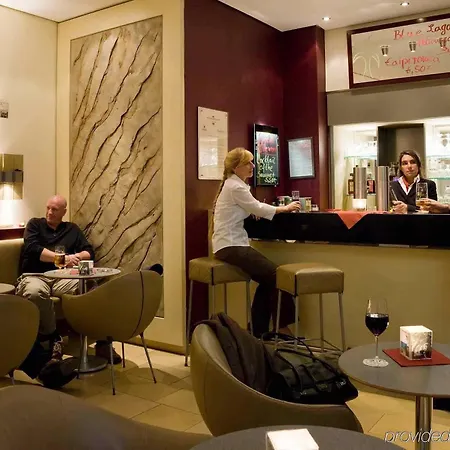 Mercure Am Dom מלון אאכן