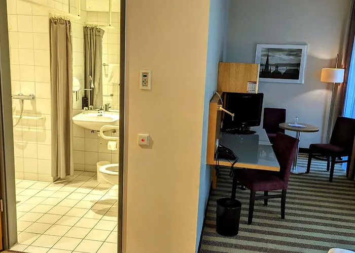 Hotel Mercure Am Dom 3*