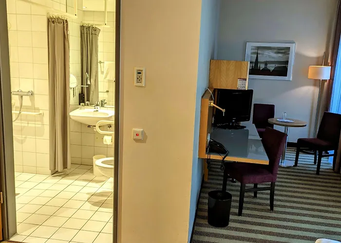 Hotel Mercure Am Dom 3*